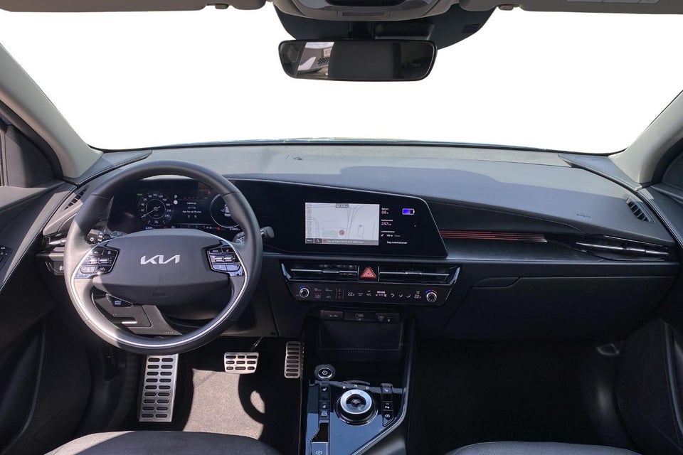 Kia Niro 64 EV Premium 5d