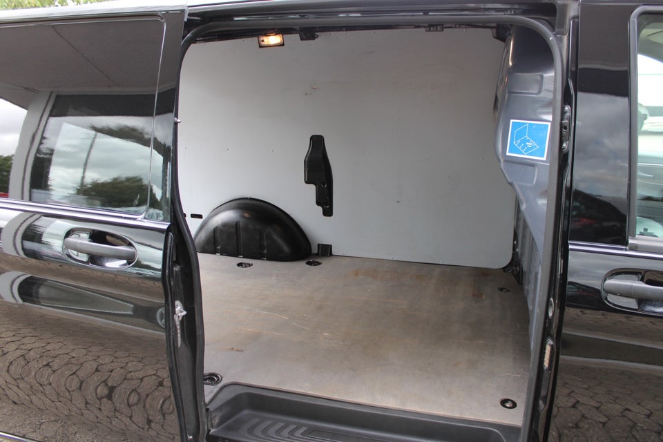 Mercedes Vito 114 2,0 CDi Kassevogn aut. L RWD