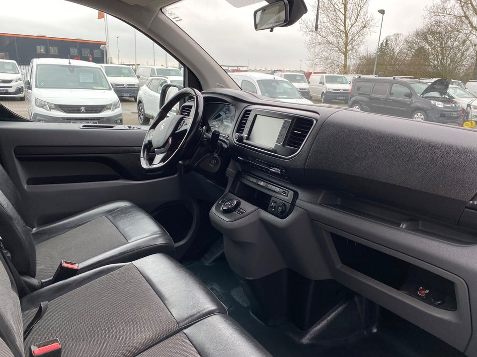 Peugeot Expert 2,0 BlueHDi 122 L3 Plus EAT8 Van