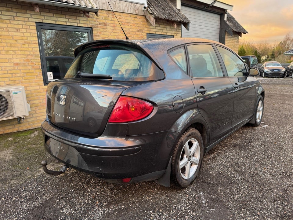 Seat Toledo 1,6 Stylance 5d