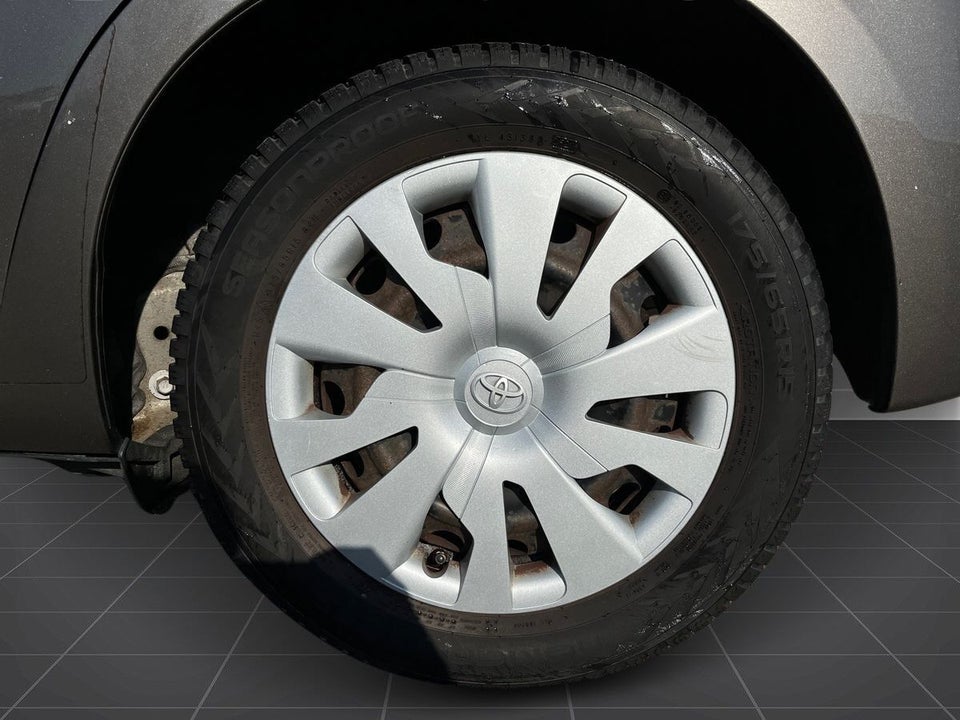 Toyota Yaris 1,5 Hybrid H2 e-CVT 5d