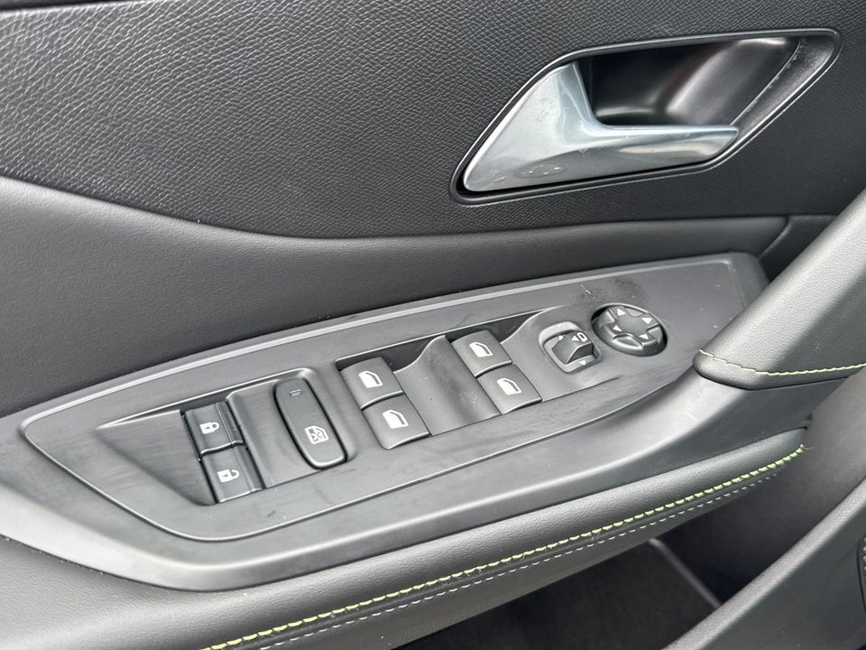 Peugeot e-408 58 GT 5d