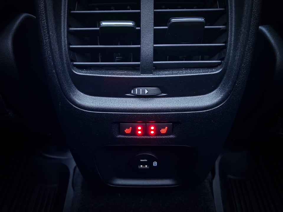 Ford Kuga 2,5 PHEV Vignale CVT 5d