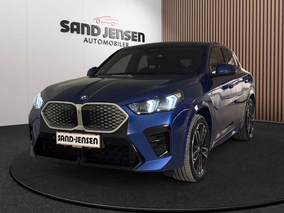 BMW iX2 xDrive30 M-Sport Premium 5d
