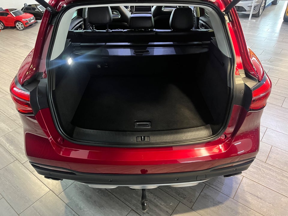 MG EHS 1,5 PHEV Luxury 5d