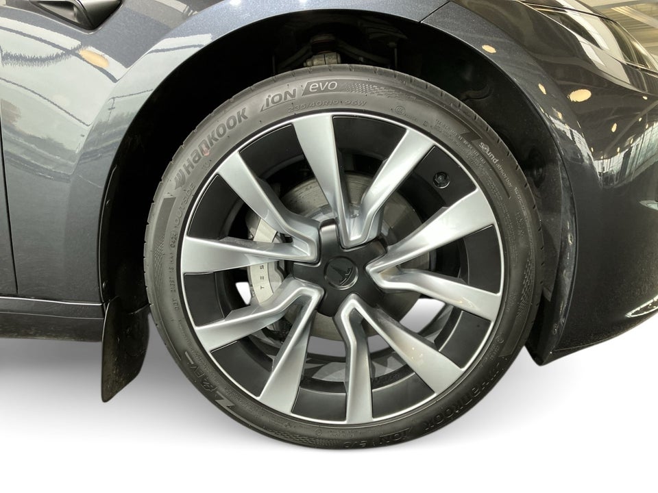 Tesla Model 3 RWD 4d