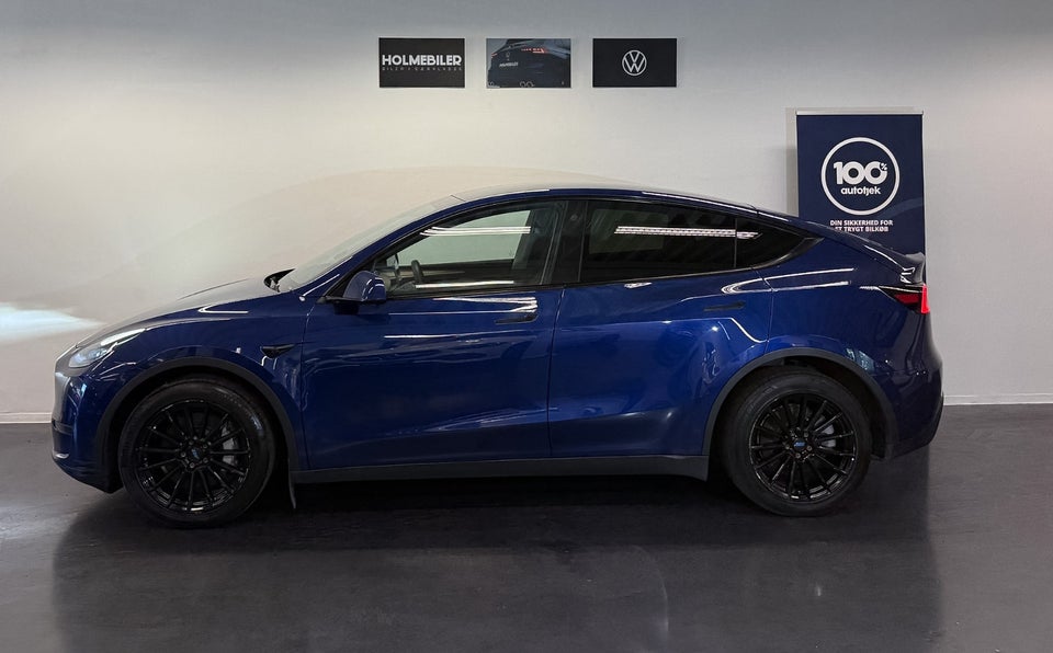Tesla Model Y Long Range AWD 5d