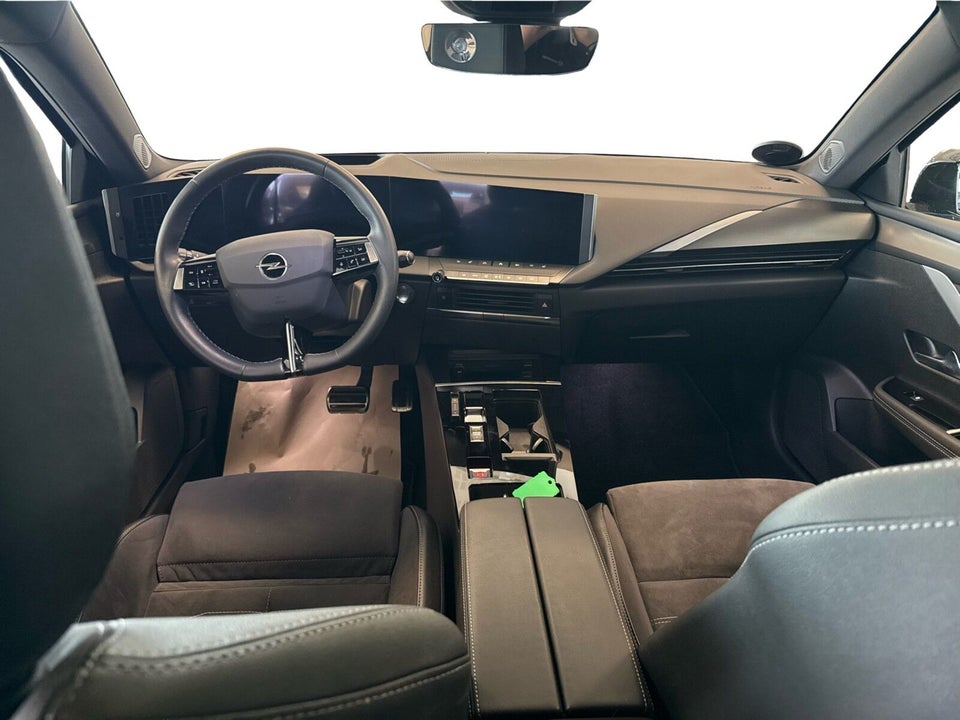 Opel Astra-e 54 Ultimate 5d