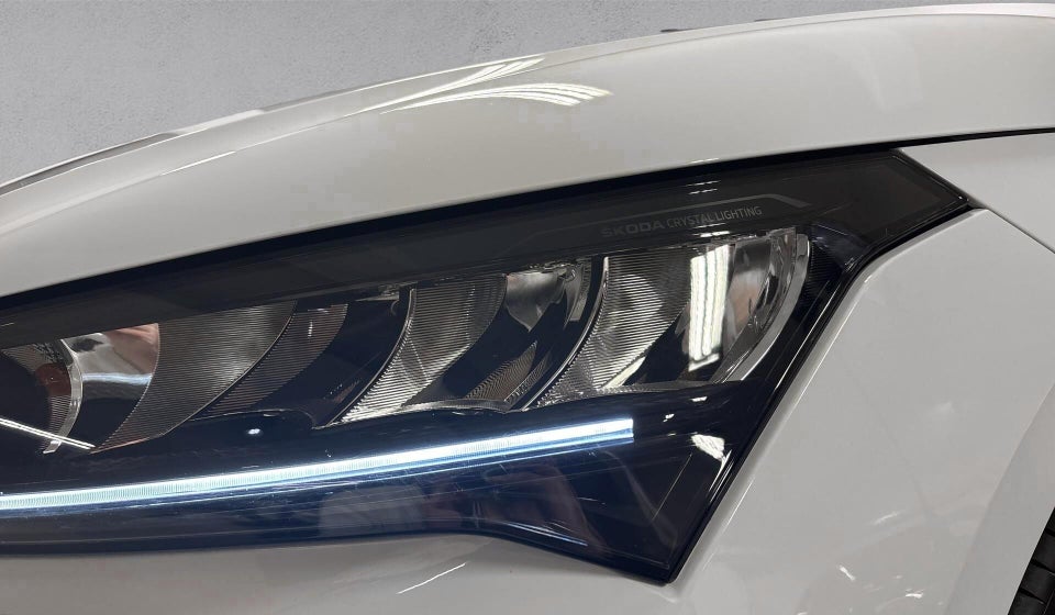 Skoda Enyaq 60 iV Suite 5d