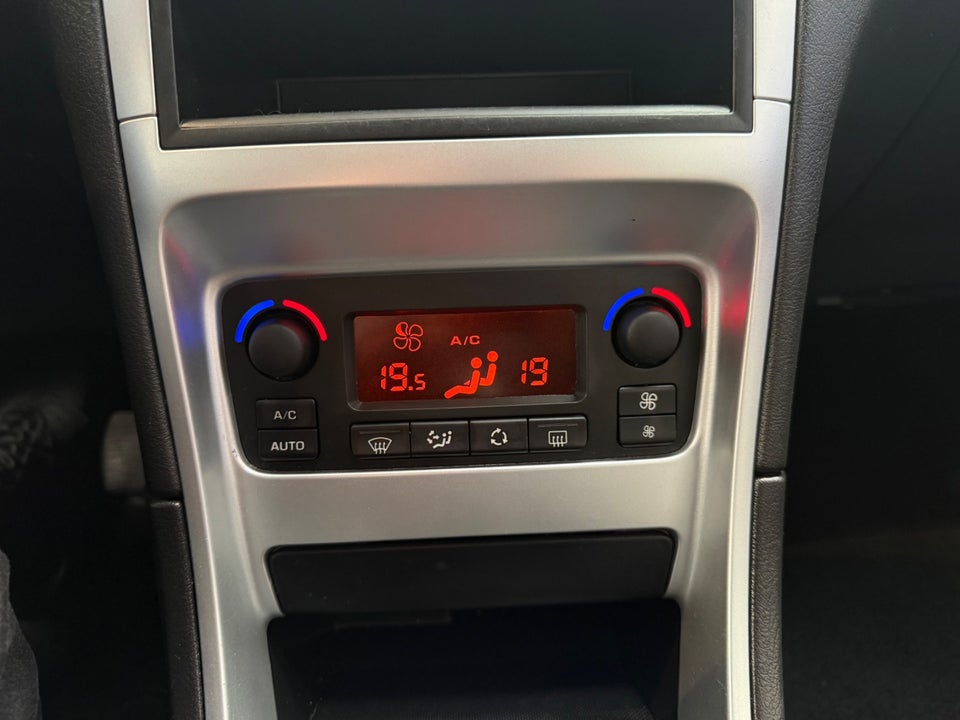 Peugeot 307 1,6 HDi 109 Creative 5d