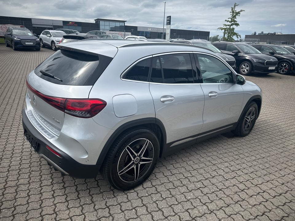 Mercedes EQA350 AMG Line 4Matic 5d