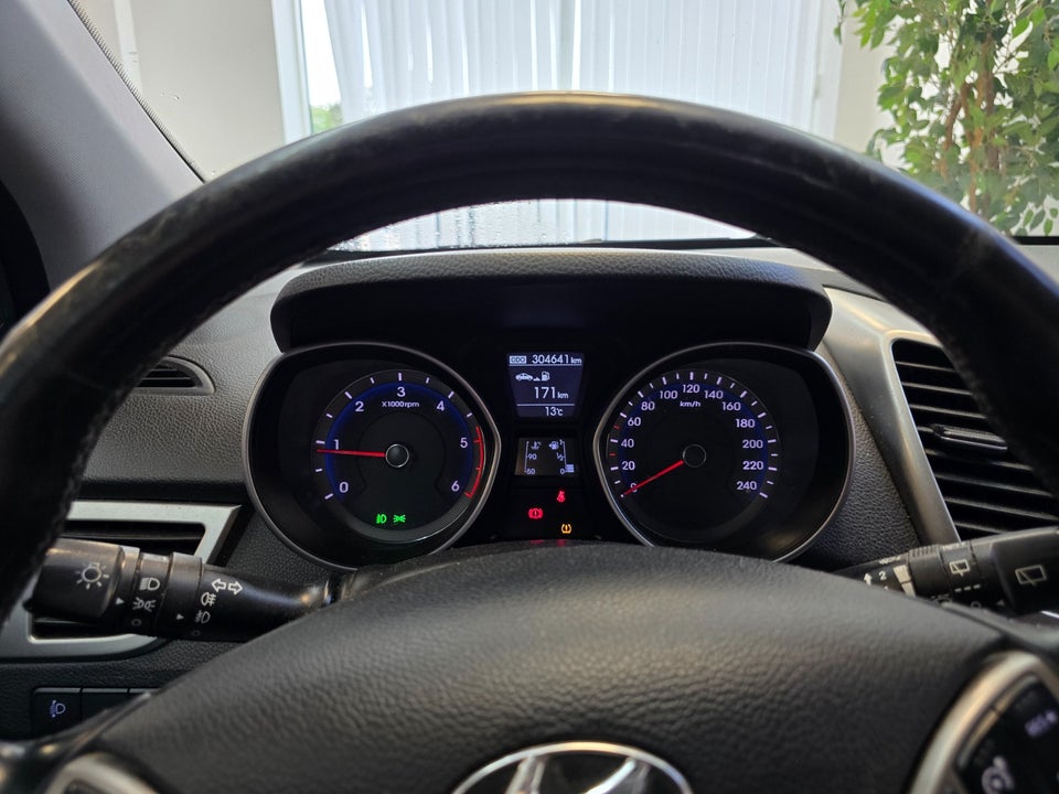 Hyundai i30 1,6 CRDi 110 XTR Eco 5d