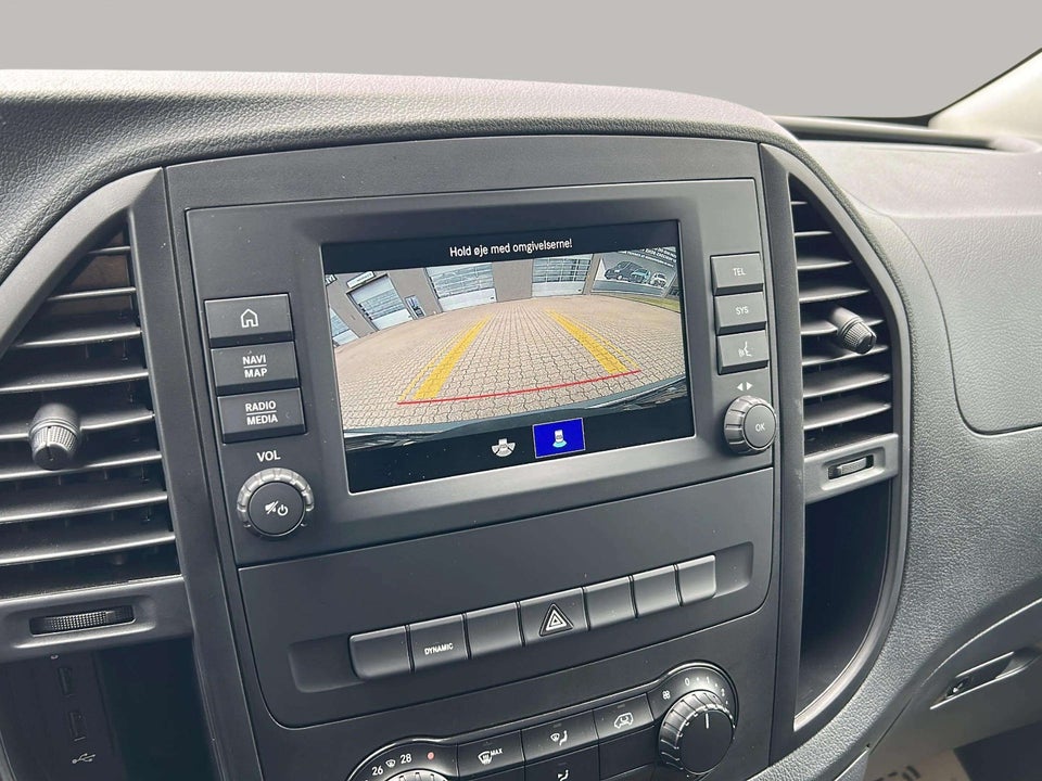 Mercedes eVito 129 Tourer PRO L Van