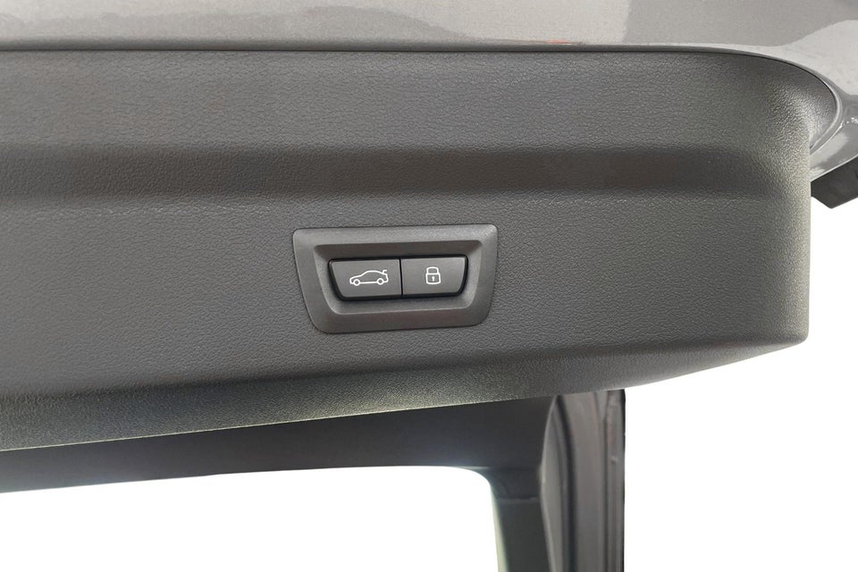 BMW iX2 eDrive20 M-Sport 5d