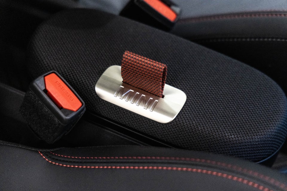 MINI Cooper E JCW Trim M 3d