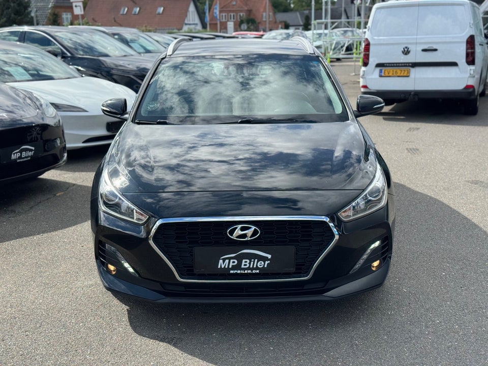 Hyundai i30 1,4 T-GDi Premium stc. DCT 5d