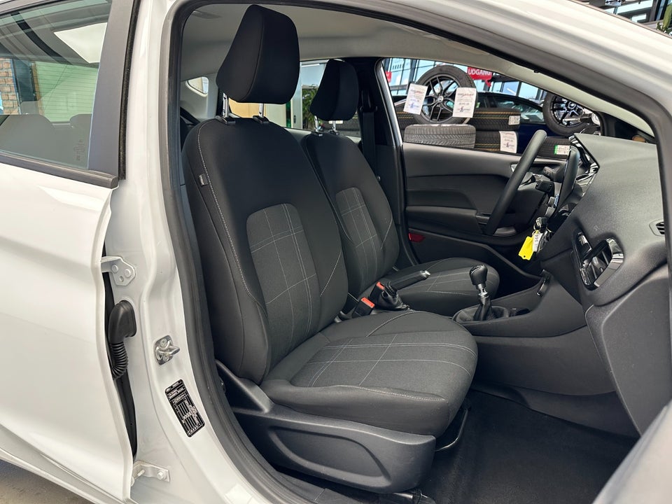 Ford Fiesta 1,5 TDCi 85 Titanium 5d