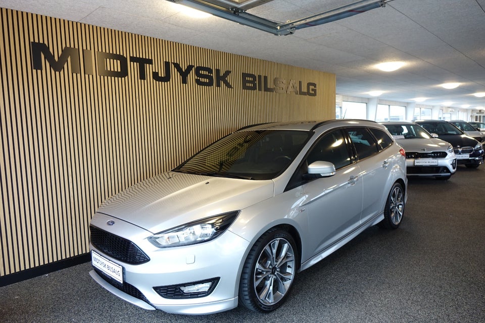 Ford Focus 1,0 SCTi 125 ST-Line stc. 5d