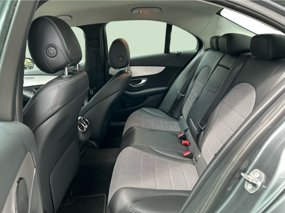 Mercedes C220 d 2,0 Advantage aut. 4d