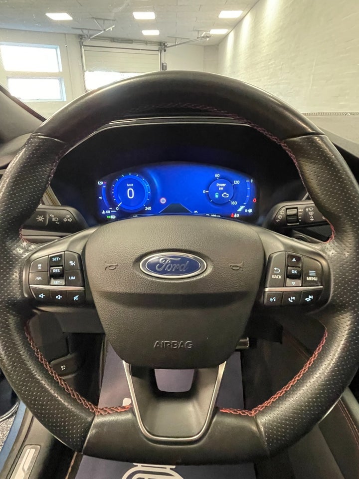 Ford Kuga 2,5 PHEV ST-Line X CVT 5d