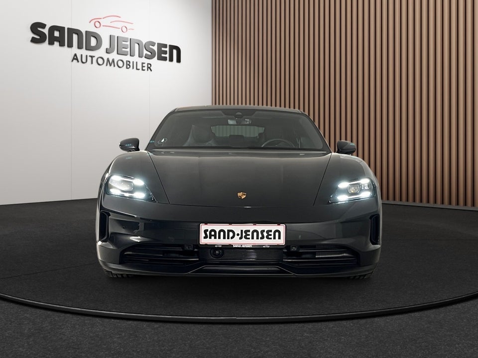 Porsche Taycan Performance+ 4d