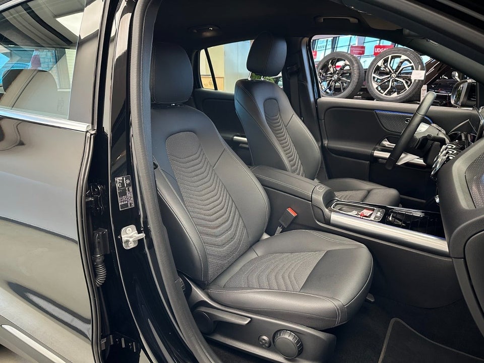 Mercedes EQA250+ Progressive 5d