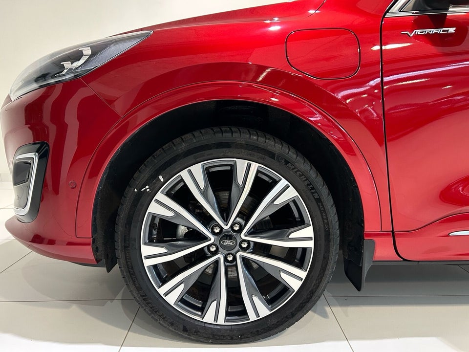 Ford Kuga 2,5 PHEV Vignale CVT 5d