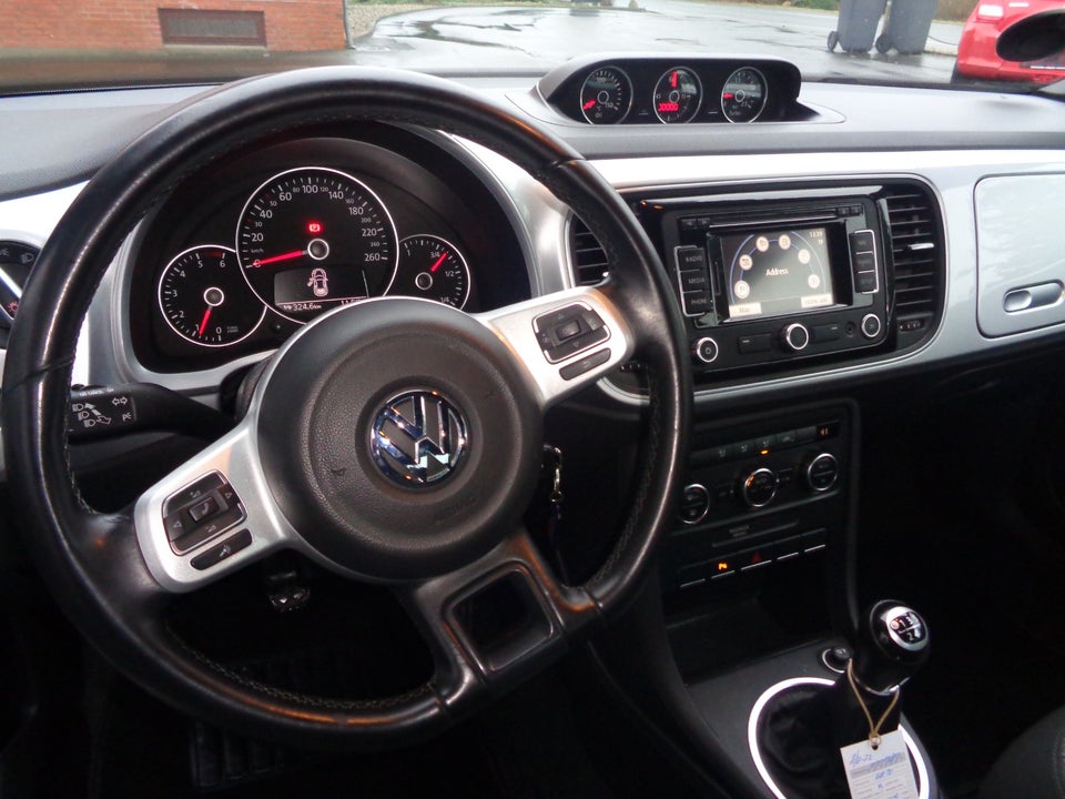 VW The Beetle 1,6 TDi 105 Design 2d