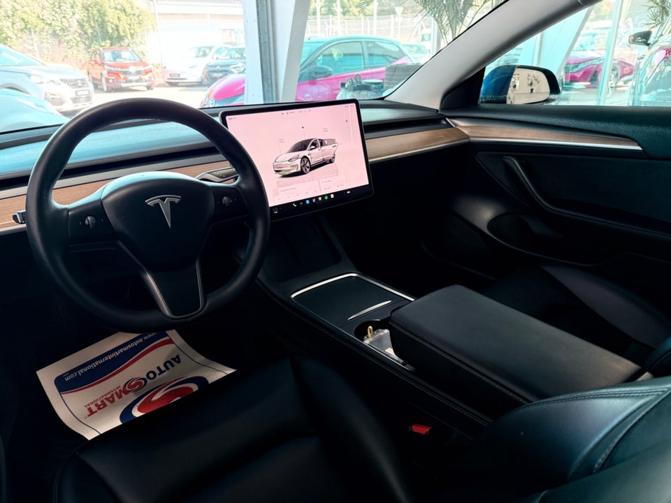 Tesla Model 3 Long Range AWD 4d