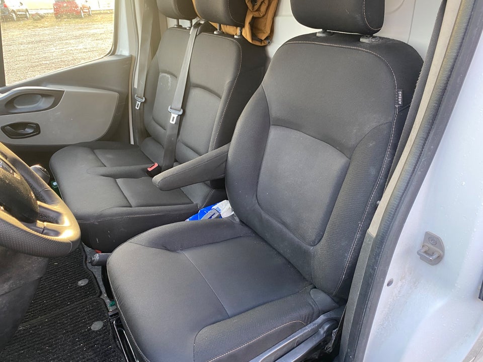 Renault Trafic T27 1,6 dCi 115 L1H1