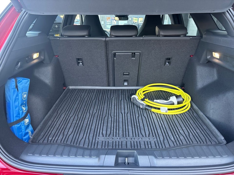 Ford Explorer 82 Premium Extended Range 5d