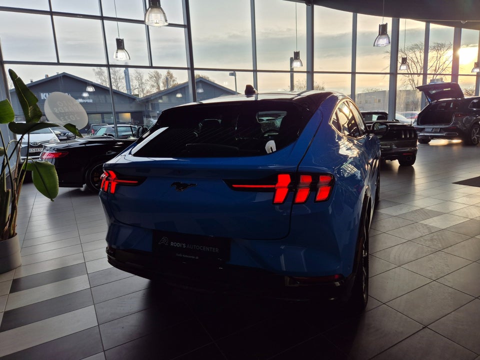 Ford Mustang Mach-E 98 Premium Extended Range 5d