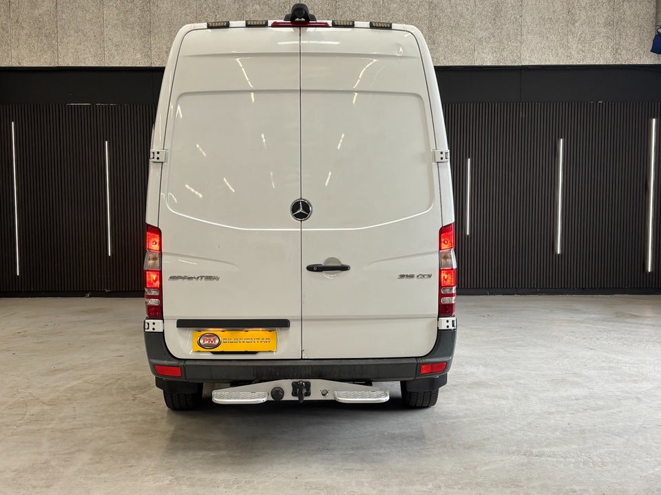Mercedes Sprinter 316 2,2 CDi R2 Kassevogn 6d
