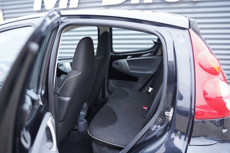 Peugeot 107 1,0 Active 5d