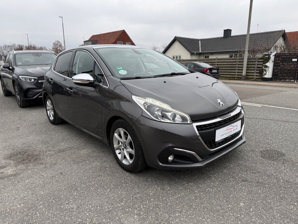Peugeot 208 1,5 BlueHDi 100 Allure Sky 5d