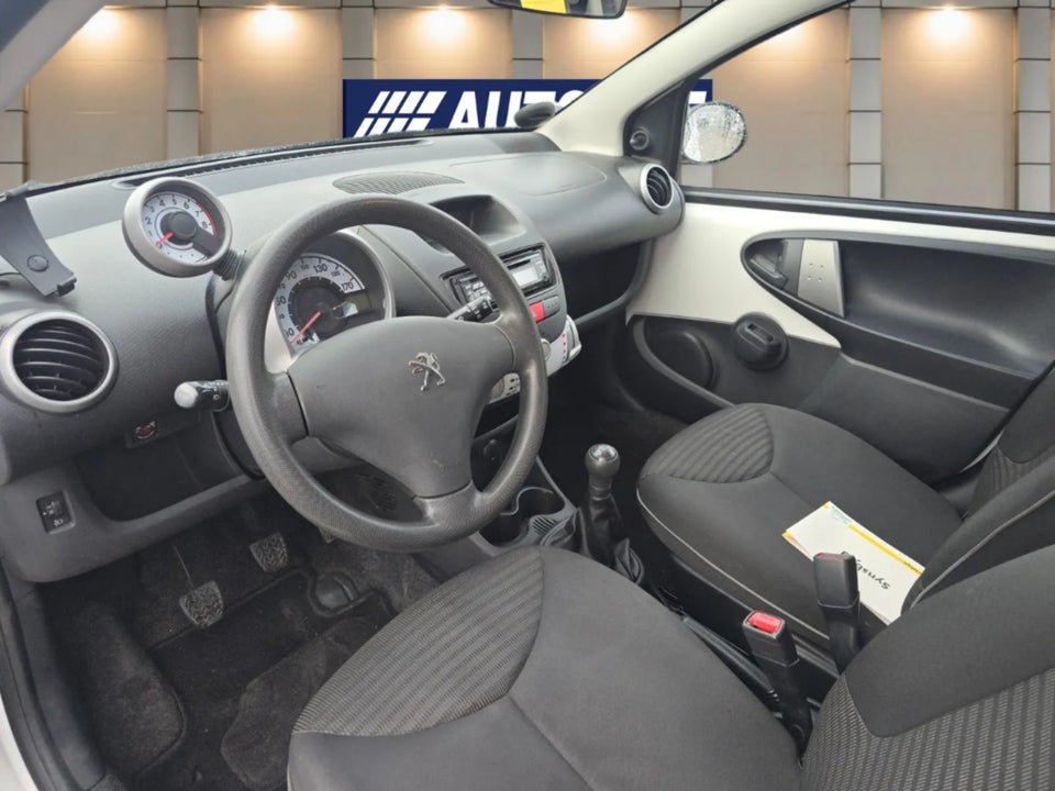 Peugeot 107 1,0 Active 5d