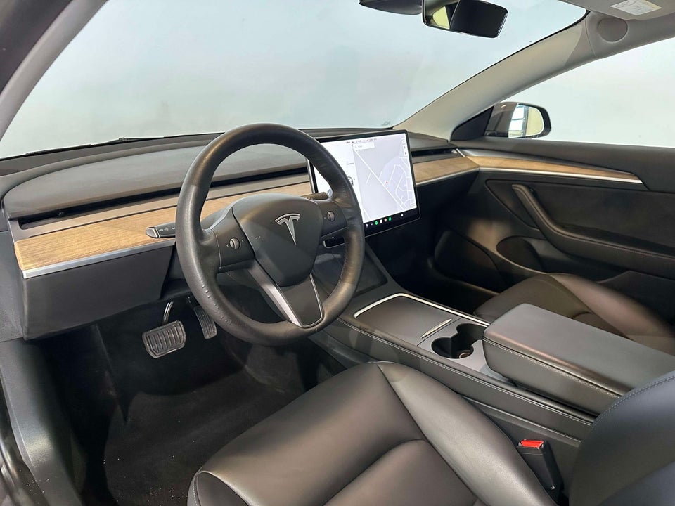 Tesla Model 3 Long Range AWD 4d