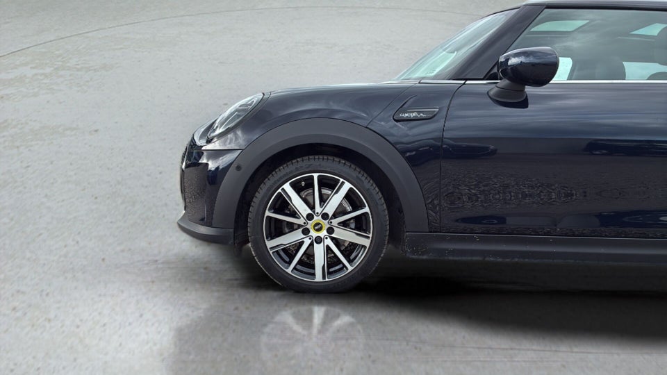 MINI Cooper SE Essential 3d