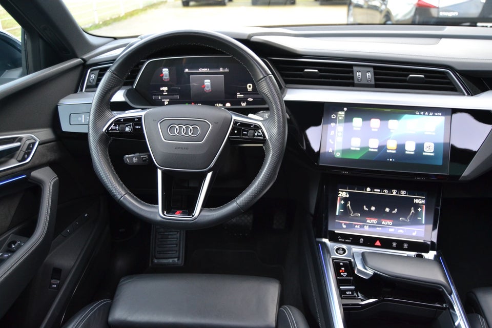 Audi e-tron 55 S-line Sportback quattro 5d