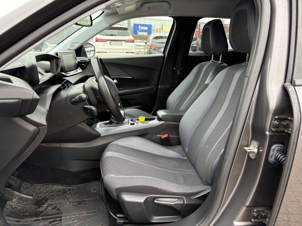 Peugeot 2008 1,5 BlueHDi 100 Allure Pack 5d