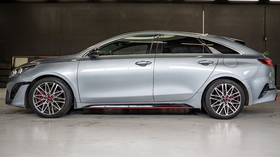 Kia ProCeed 1,6 T-GDi GT DCT 5d