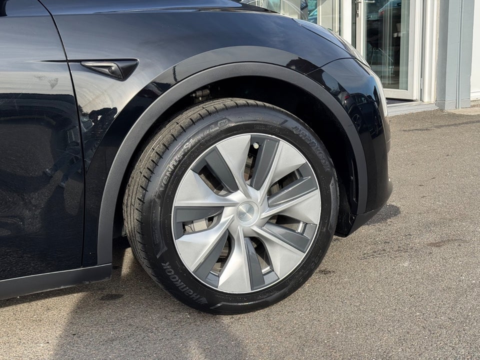 Tesla Model Y RWD 5d
