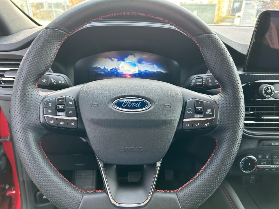 Ford Kuga 1,5 EcoBoost ST-Line X 5d