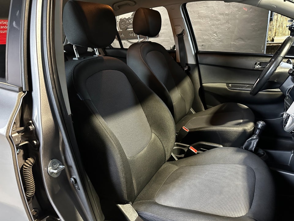 Hyundai i20 1,25 Classic XTR 5d