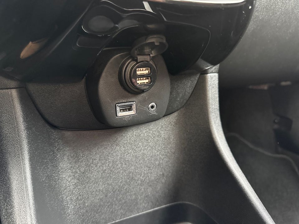 Citroën C1 1,0 VTi Attaque 5d