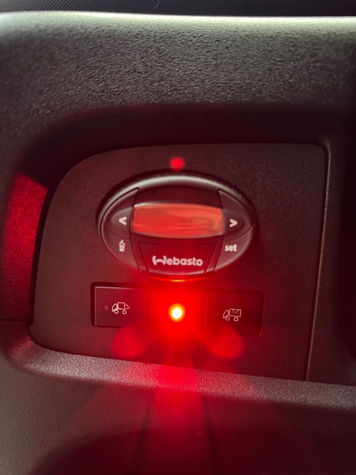 Iveco Daily 2,3 35C16 Alukasse m/lift 2d