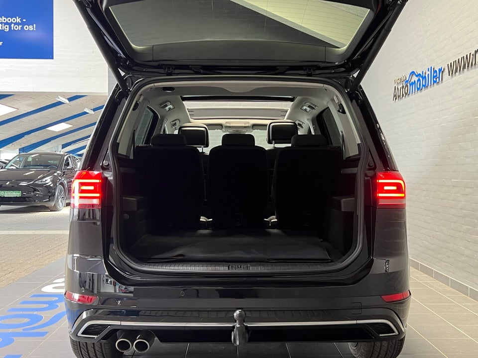 VW Touran 2,0 TDi 190 Highline R-line DSG 7prs 5d