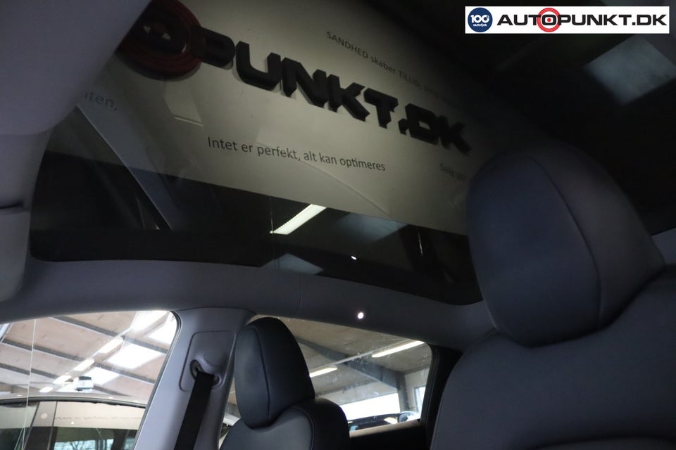 Tesla Model Y Long Range AWD 5d