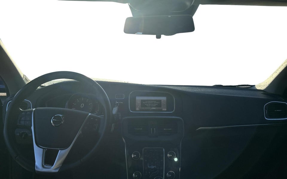 Volvo V40 1,5 T3 152 Momentum aut. 5d