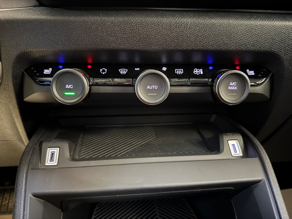 Citroën C4 X 1,2 PureTech 130 Chevron Sport EAT8 4d